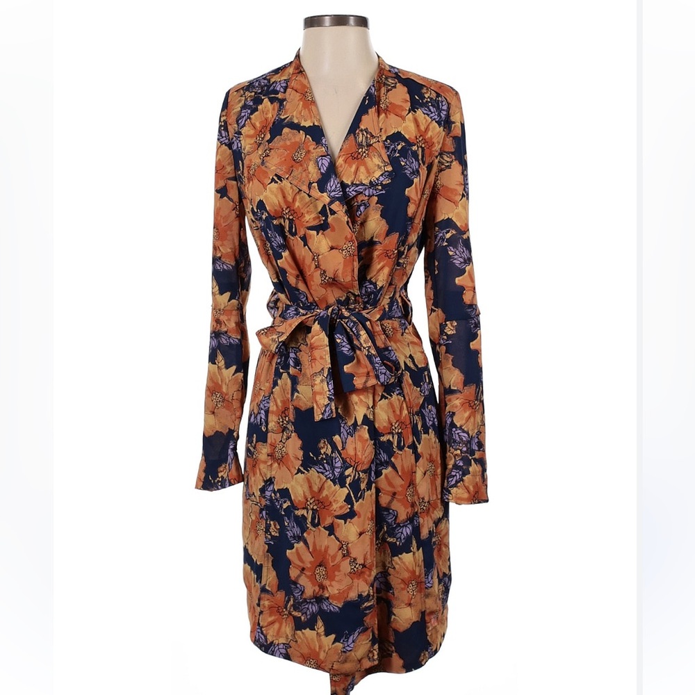 Aritzia Babaton “Quincey” floral trench coat size XXS
